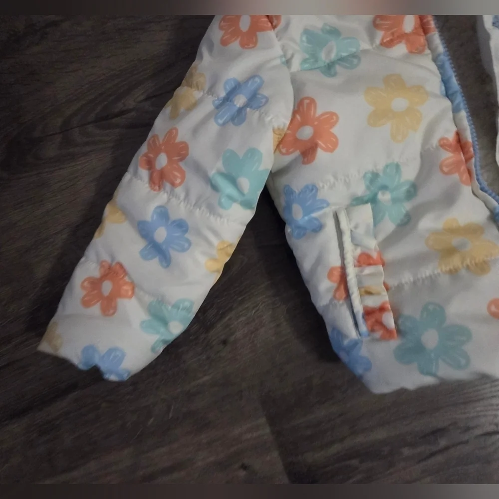 Girls Bluey Floral Puffer Jacket Size 3t